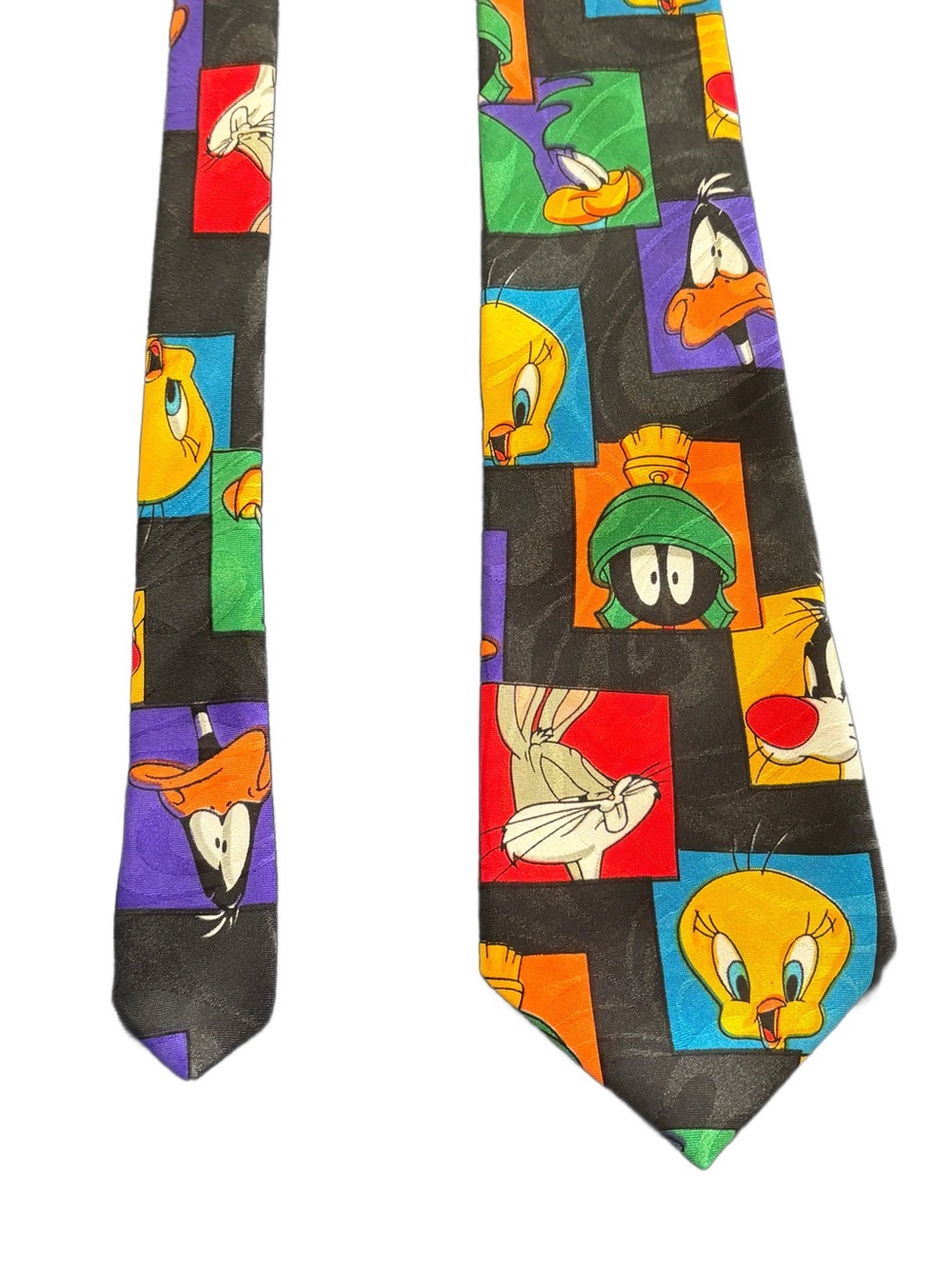 LOONEY TUNES Tie: Bugs, Sylvester, Roadrunner, Daffy, Tweety, Marvin Martian